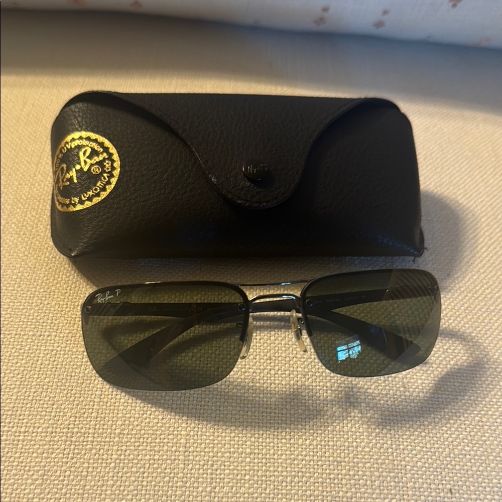 Ray-Ban Polarized Lens Sunglasses with Original Black Case